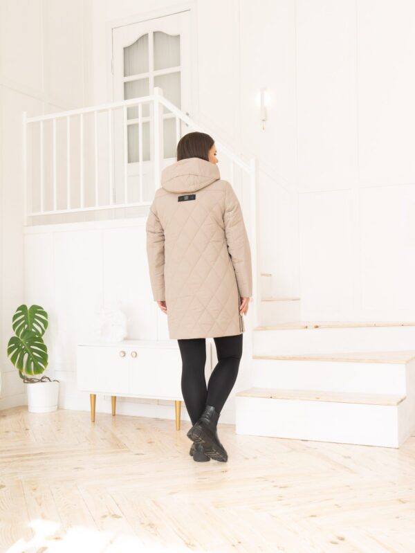 демісезонна жіноча стьогана куртка ст-3